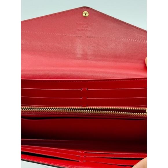 Louis Vuitton  Patent Sweet Monogram Sarah Wallet Pomme D'Amour*Limited Edition - Picture 10 of 16